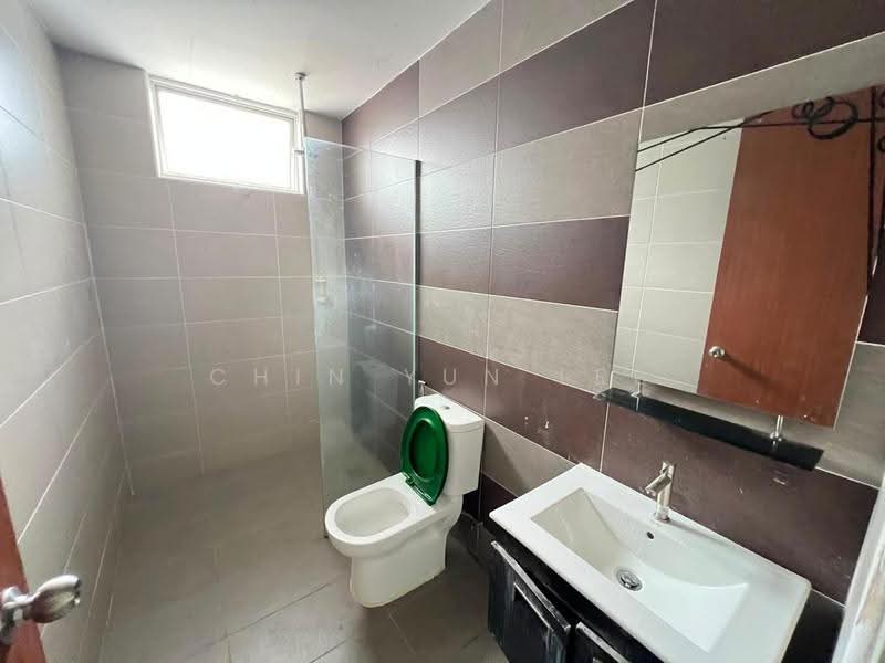 Rumah Teres untuk Disewa di Kuantan (Pahang) - Chin Yun Lee - Bathroom - PropertyGuru.com.my