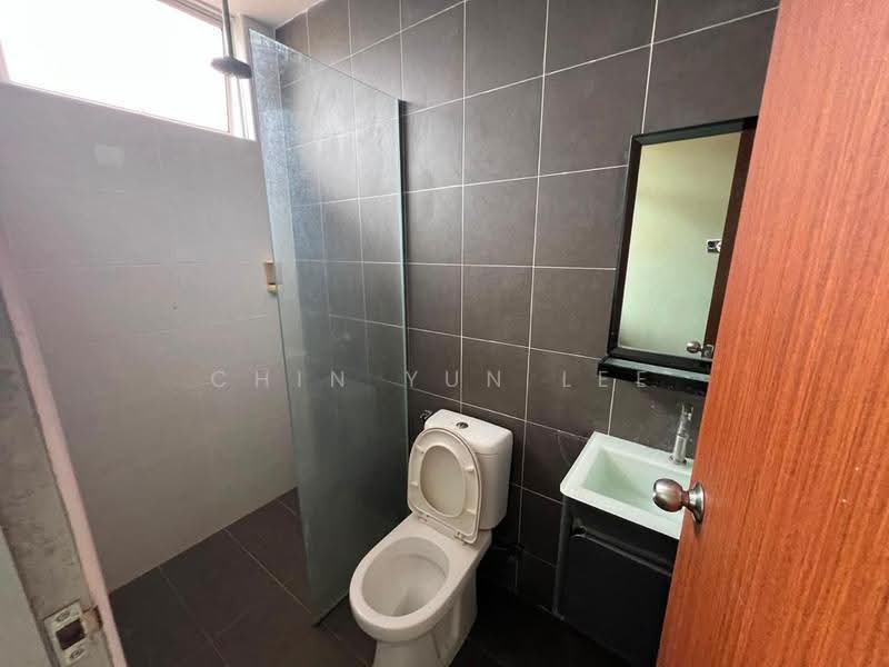 Rumah Teres untuk Disewa di Kuantan (Pahang) - Chin Yun Lee - Bathroom - PropertyGuru.com.my