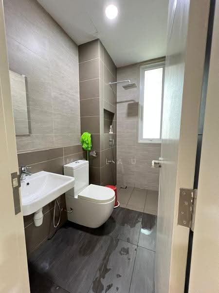 Kediaman Servis untuk Dijual di Rica Residence - Ms Lau. - Bathroom - PropertyGuru.com.my