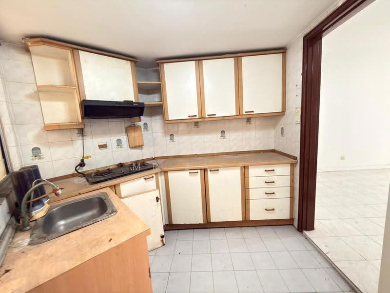 Kondominium untuk Dijual di Pantai Panorama Condominiums - Mr Zack - Kitchen - PropertyGuru.com.my