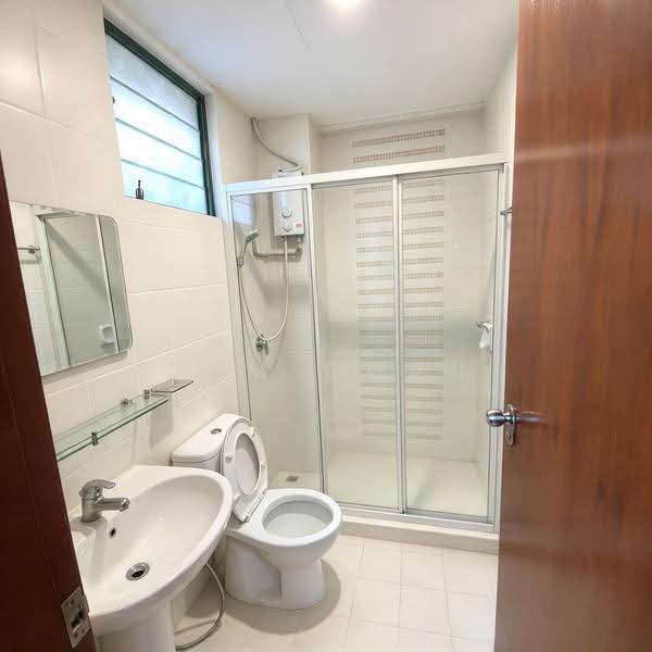 Kediaman Servis untuk Disewa di Sri Acappella - Sam Chan - Bathroom - PropertyGuru.com.my