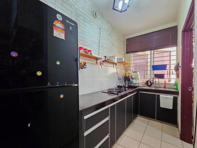 Apartment for Sale at Larai Apartment Presint 6 @ Putrajaya - Azli Ibrahim - Kitchen - PropertyGuru.com.my