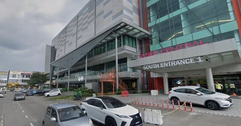 Kedai / Pejabat untuk Disewa di Taman Ungku Tun Aminah (Skudai) - Anson Chua - Exterior - PropertyGuru.com.my