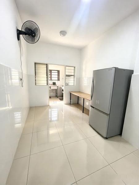 2-storey Terraced House for Sale in Shah Alam (Selangor) - Sam Chan - Kitchen - PropertyGuru.com.my