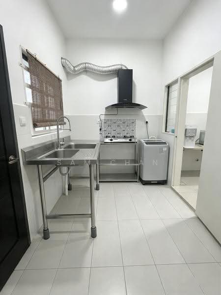 2-storey Terraced House for Sale in Shah Alam (Selangor) - Sam Chan - Kitchen - PropertyGuru.com.my