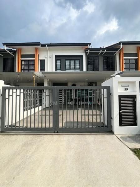 2-storey Terraced House for Sale in Shah Alam (Selangor) - Sam Chan - Exterior - PropertyGuru.com.my
