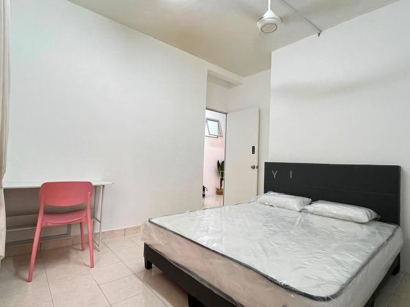 Condominium for Rent at Palm Spring @ Damansara - Chong De Yi - Bedroom - PropertyGuru.com.my