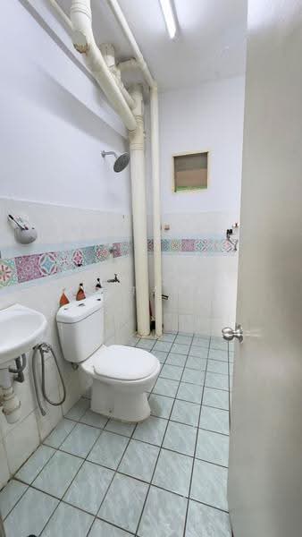 Kondominium untuk Dijual di Desaminium Flora - Norisma Hartanah - Bathroom - PropertyGuru.com.my