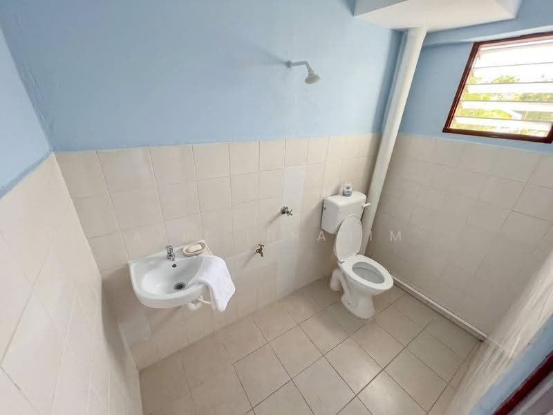 Flat for Sale at Flat Danau Kota - Azli Ibrahim - Bathroom - PropertyGuru.com.my