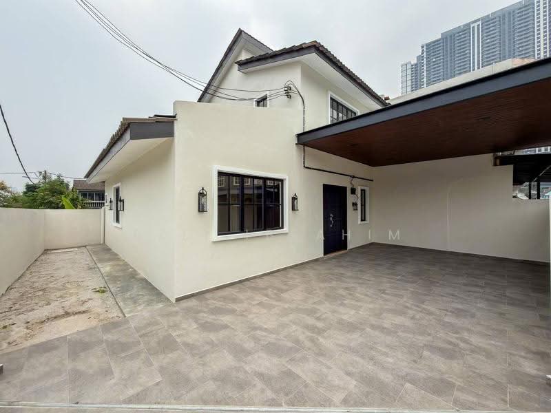 Rumah Teres 2-Tingkat untuk Dijual di Taman Sri Sinar (Segambut) - Azli Ibrahim - Exterior - PropertyGuru.com.my