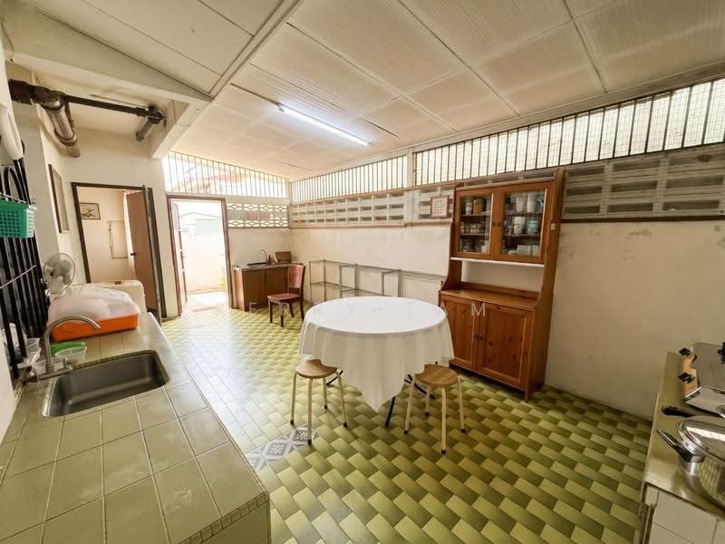 Semi-Detached House for Sale in SS 21, Damansara Utama (Petaling Jaya) - Kerry Tam - Kitchen - PropertyGuru.com.my