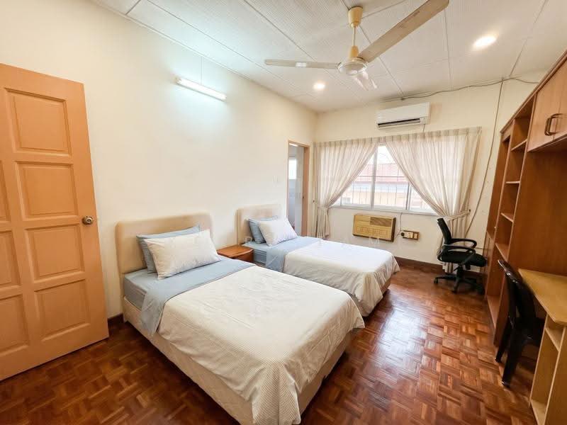 Semi-Detached House for Sale in SS 21, Damansara Utama (Petaling Jaya) - Kerry Tam - Bedroom - PropertyGuru.com.my