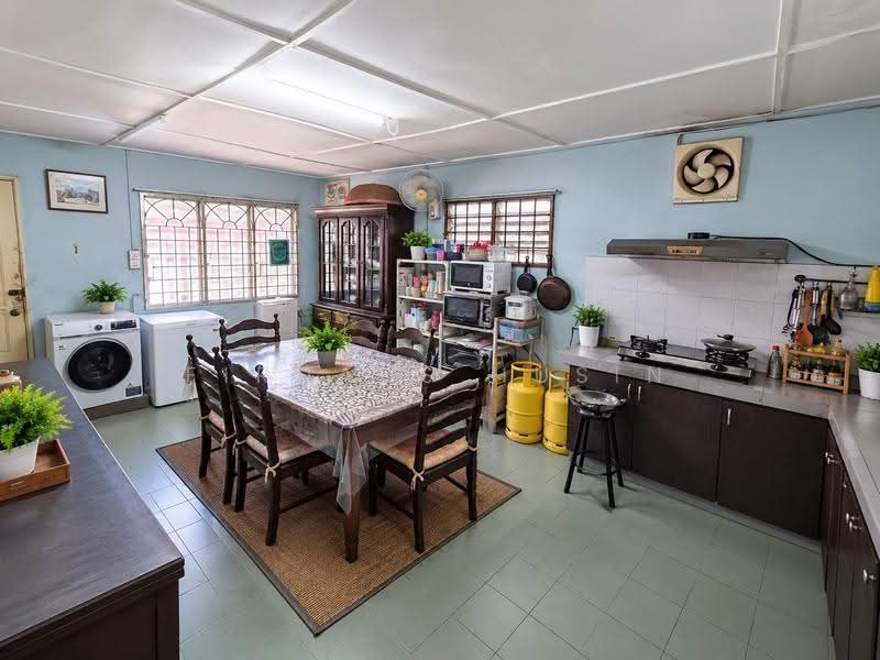 Rumah Teres 2-Tingkat untuk Dijual di Bukit Idaman (Selayang) - Firdaus Husin - Kitchen - PropertyGuru.com.my