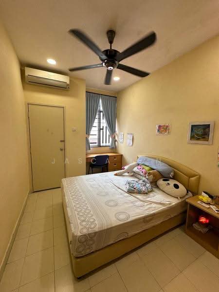 Rumah Teres 2-Tingkat untuk Dijual di Taman Seri Austin (Tebrau) - Jasca Fan - Bedroom - PropertyGuru.com.my