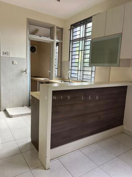 2-storey Terraced House for Rent in Taman Setia Indah (Tebrau) - Alanis Lee - Kitchen - PropertyGuru.com.my
