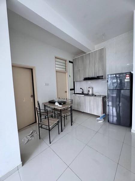 Service Residence for Rent at D'Summit Residences - Jeremy Voon - Kitchen - PropertyGuru.com.my