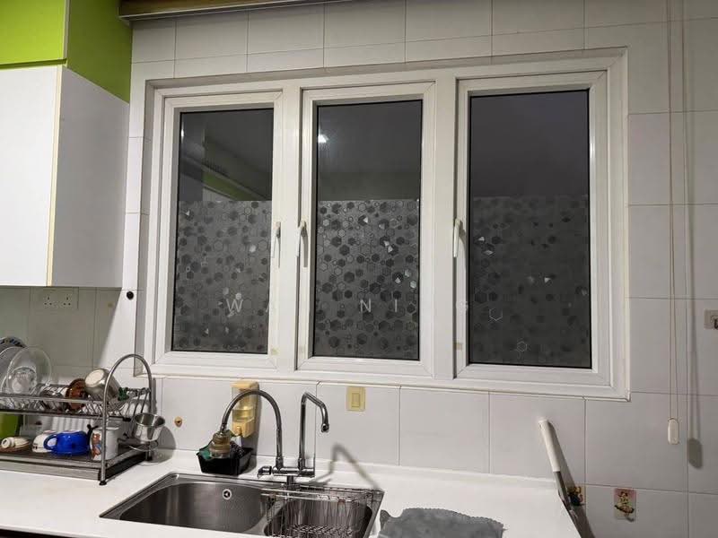 Kediaman Servis untuk Dijual di Seasons Amara Larkin - Wan Ning - Kitchen - PropertyGuru.com.my