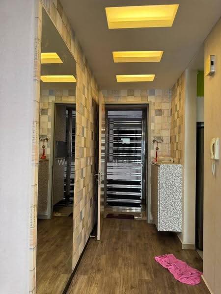 Kediaman Servis untuk Dijual di Seasons Amara Larkin - Wan Ning - Entrance - PropertyGuru.com.my