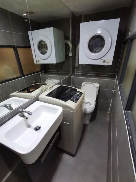 Kondominium untuk Disewa di Empire Damansara (Empire SOHO 2) - Tom Lee - Bathroom - PropertyGuru.com.my