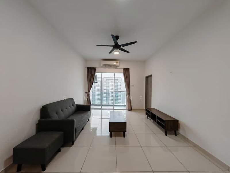 Kondominium untuk Disewa di Iris Residence - Sammeane . - Living Room - PropertyGuru.com.my