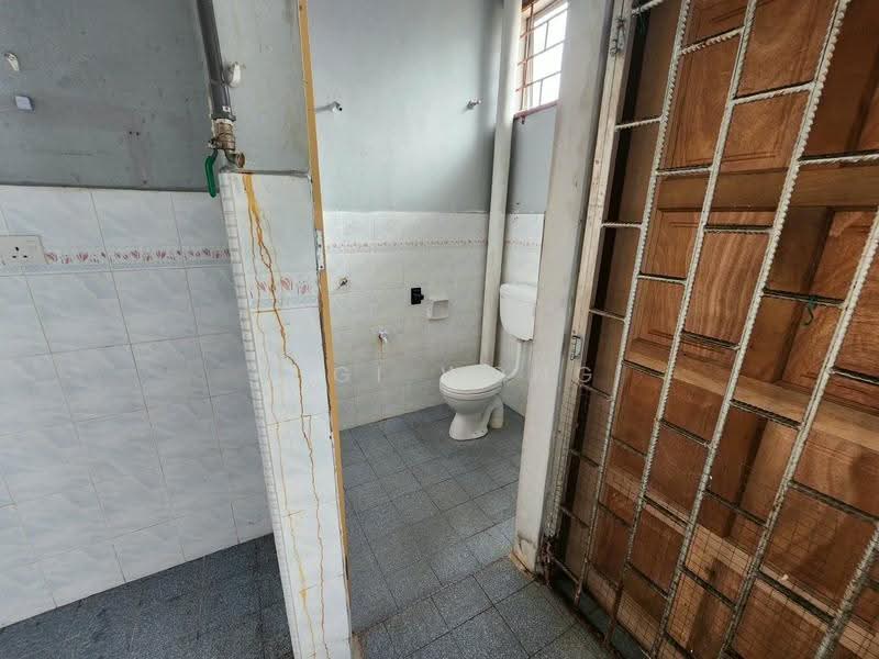 1-storey Terraced House for Sale in Taman Debunga (Merlimau) - Gigi Wong - PropertyGuru.com.my