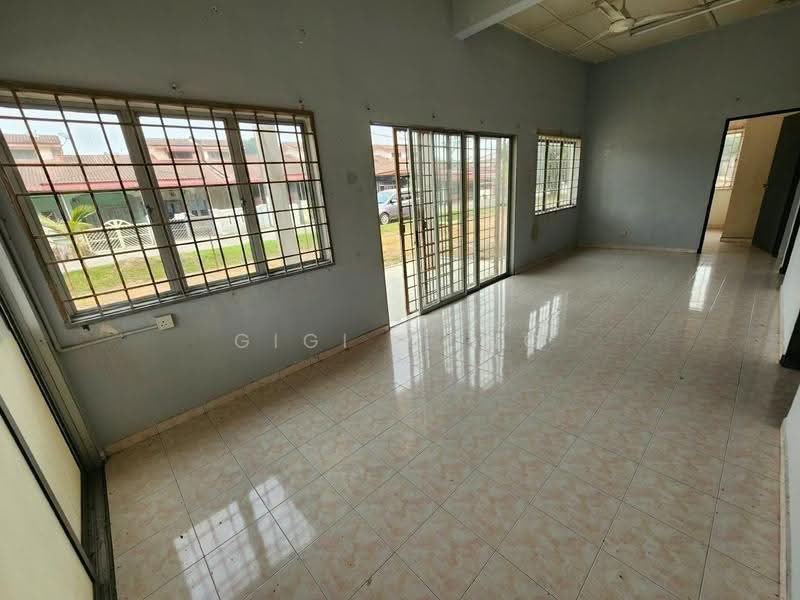 1-storey Terraced House for Sale in Taman Debunga (Merlimau) - Gigi Wong - PropertyGuru.com.my