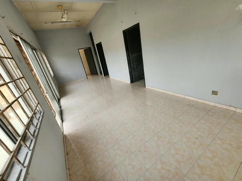 1-storey Terraced House for Sale in Taman Debunga (Merlimau) - Gigi Wong - PropertyGuru.com.my