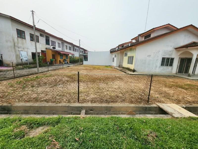 1-storey Terraced House for Sale in Taman Debunga (Merlimau) - Gigi Wong - PropertyGuru.com.my