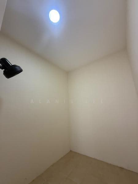 Semi-Detached House for Rent in Johor Bahru (Johor) - Alanis Lee - Bathroom - PropertyGuru.com.my