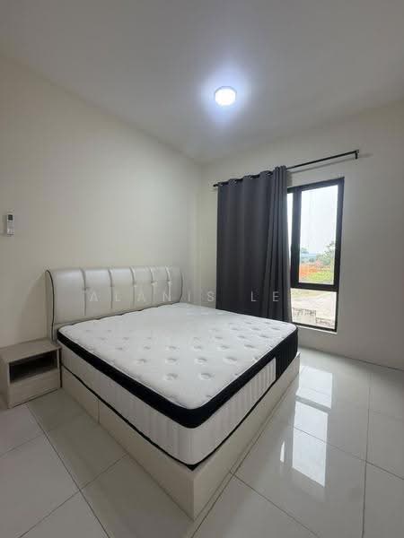 Semi-Detached House for Rent in Johor Bahru (Johor) - Alanis Lee - Bedroom - PropertyGuru.com.my