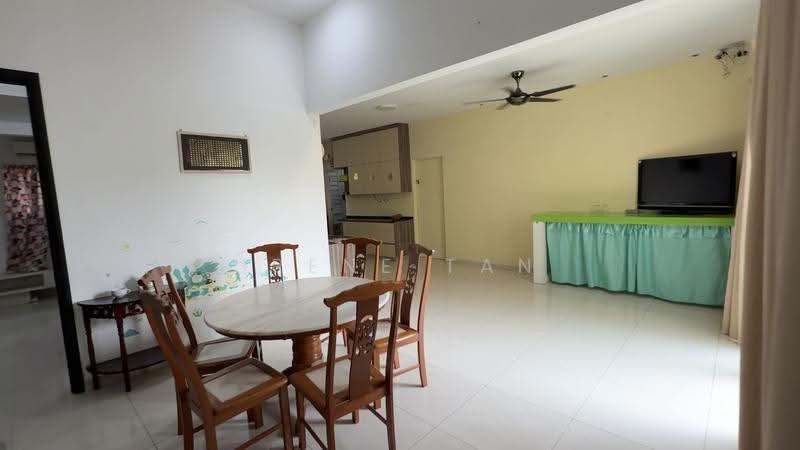 Bungalow House for Sale in Saujana Puchong (Puchong) - Irene Tan - Dining Room - PropertyGuru.com.my
