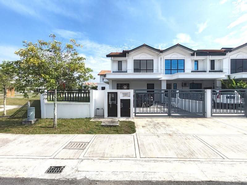 Rumah Teres 2-Tingkat untuk Dijual di Alam Sari (Bangi) - Azli Ibrahim - Exterior - PropertyGuru.com.my