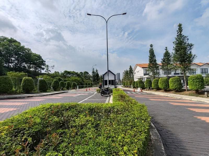 Rumah Teres 2-Tingkat untuk Dijual di Alam Sari (Bangi) - Azli Ibrahim - Exterior - PropertyGuru.com.my
