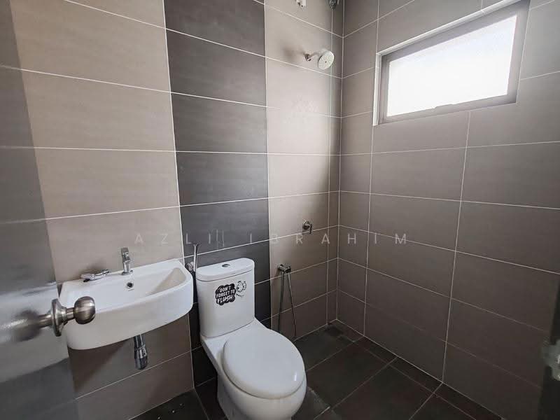 Rumah Teres 2-Tingkat untuk Dijual di Alam Sari (Bangi) - Azli Ibrahim - Bathroom - PropertyGuru.com.my