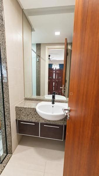 Condominium for Sale at The Capsquare Residences - TC Leong - Bathroom - PropertyGuru.com.my