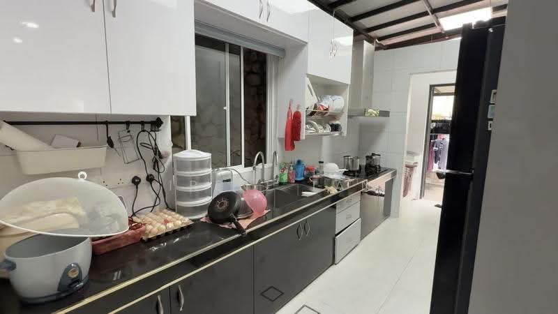 Rumah Berkembar untuk Dijual di Saujana Puchong (Puchong) - Irene Tan - Kitchen - PropertyGuru.com.my