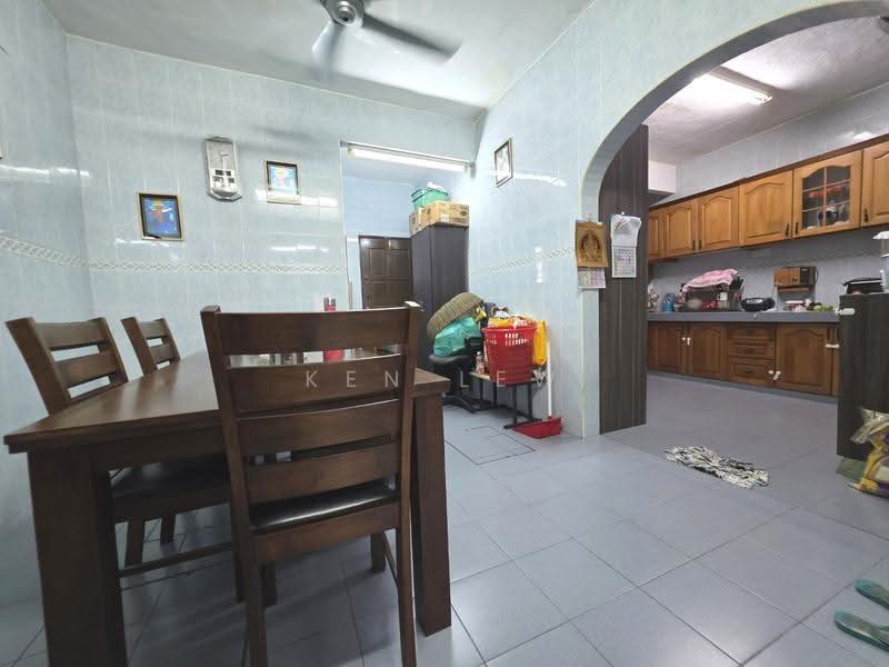 2-storey Terraced House for Sale in Taman Cuepacs (Cheras) - Ken Lew - Dining Room - PropertyGuru.com.my