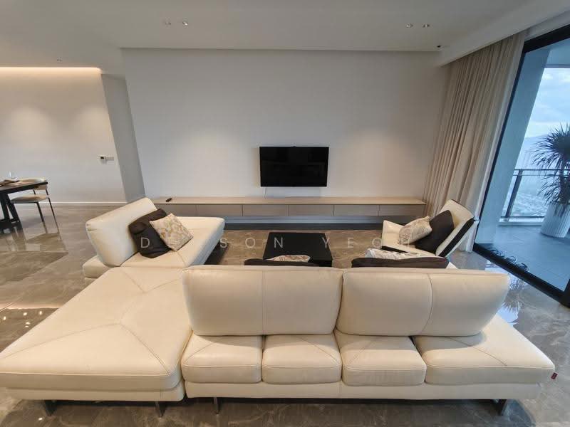 Kediaman Servis untuk Dijual di Park Regent @Desa Park City - Denson Yeoh - Living Room - PropertyGuru.com.my