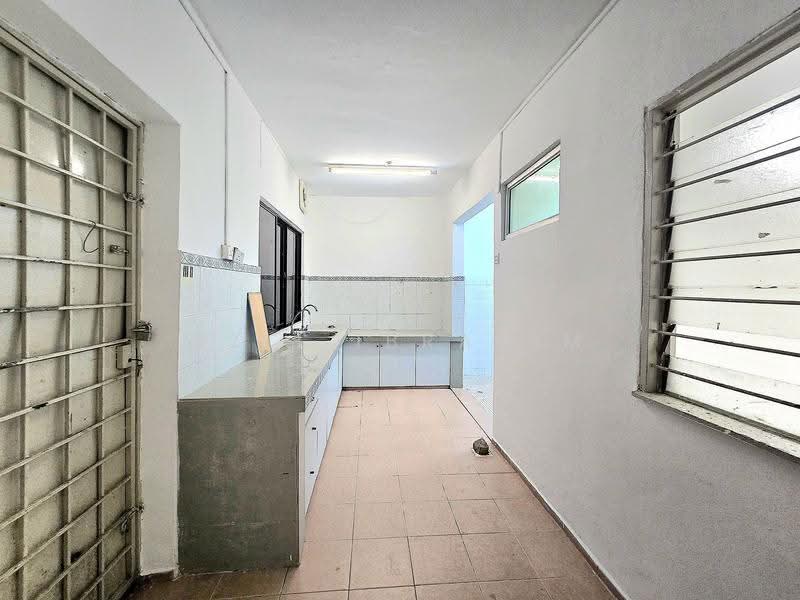 2-storey Terraced House for Sale in Pandan Indah (Selangor) - Azli Ibrahim - Kitchen - PropertyGuru.com.my