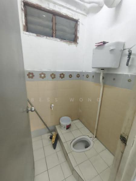 Apartment for Rent at Taman Suria Muafakat - Bess Wong - Bathroom - PropertyGuru.com.my