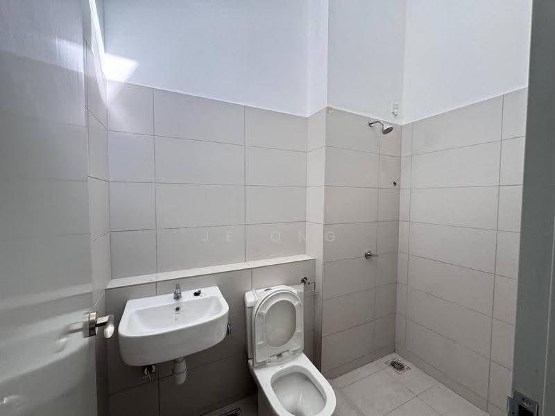 Rumah Teres 2-Tingkat untuk Dijual di Johor Bahru (Johor) - JE ONG - Bathroom - PropertyGuru.com.my