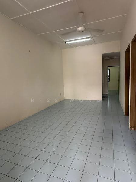 1-storey Terraced House for Sale in Johor Jaya (Johor Bahru) - Bess Wong - Living Room - PropertyGuru.com.my