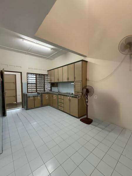 1-storey Terraced House for Sale in Johor Jaya (Johor Bahru) - Bess Wong - Kitchen - PropertyGuru.com.my