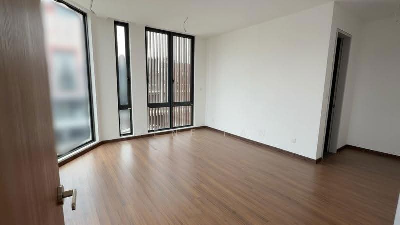 3-storey Terraced House for Sale in Taman Puchong Legenda (Puchong) - Irene Tan - Bedroom - PropertyGuru.com.my