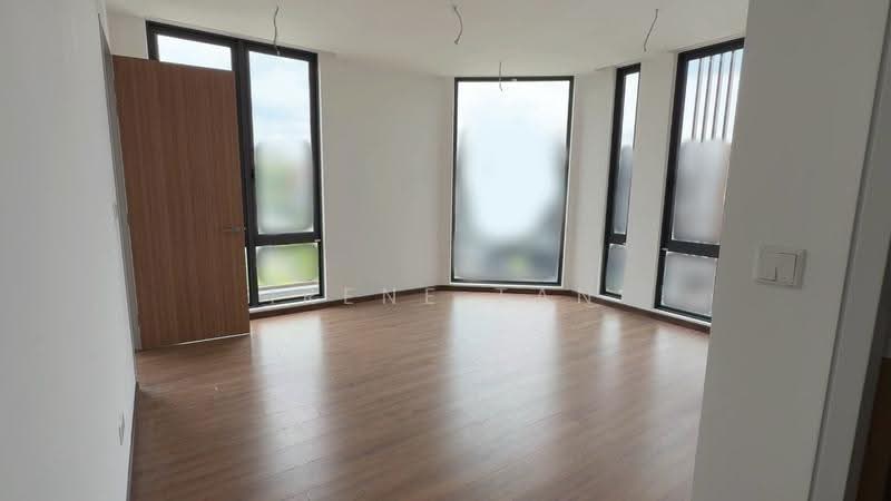 3-storey Terraced House for Sale in Taman Puchong Legenda (Puchong) - Irene Tan - Bedroom - PropertyGuru.com.my