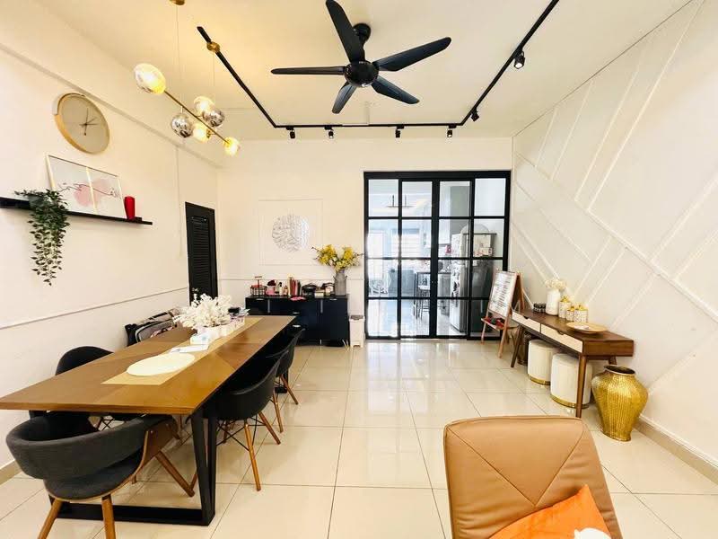 2-storey Terraced House for Sale in Taman Mutiara Rinching (Semenyih) - Azli Ibrahim - Dining Room - PropertyGuru.com.my