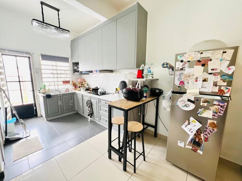 2-storey Terraced House for Sale in Taman Mutiara Rinching (Semenyih) - Azli Ibrahim - Kitchen - PropertyGuru.com.my