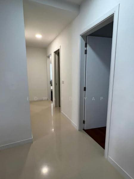 Kondominium untuk Dijual di Pavilion Hilltop - Edward Yap - Corridor - PropertyGuru.com.my