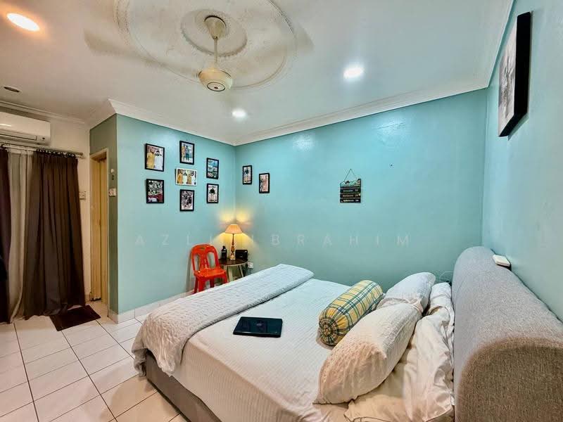 Pangsapuri untuk Dijual di Taman Lembah Maju 600 Apartment - Azli Ibrahim - Bedroom - PropertyGuru.com.my
