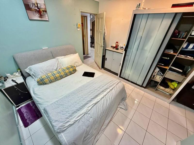 Pangsapuri untuk Dijual di Taman Lembah Maju 600 Apartment - Azli Ibrahim - Bedroom - PropertyGuru.com.my